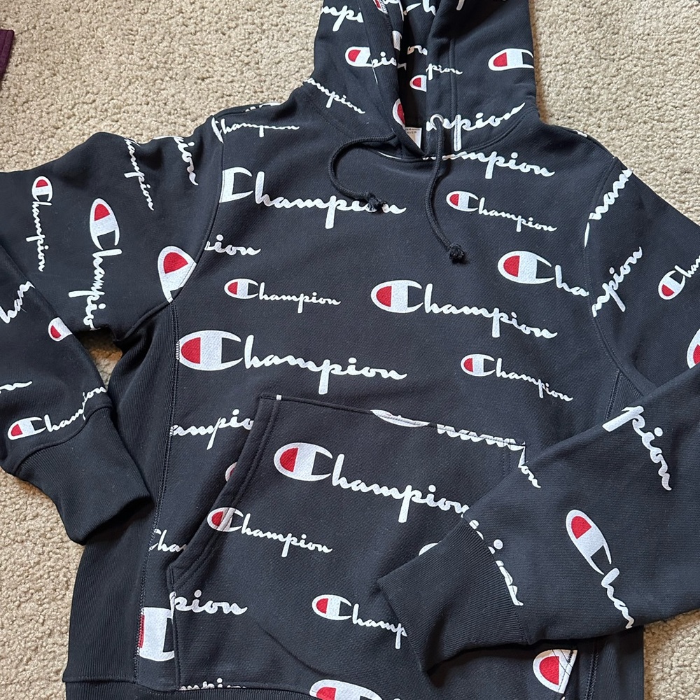 Champion NWOT solid black sweatshirt, logo red white hoodie, small